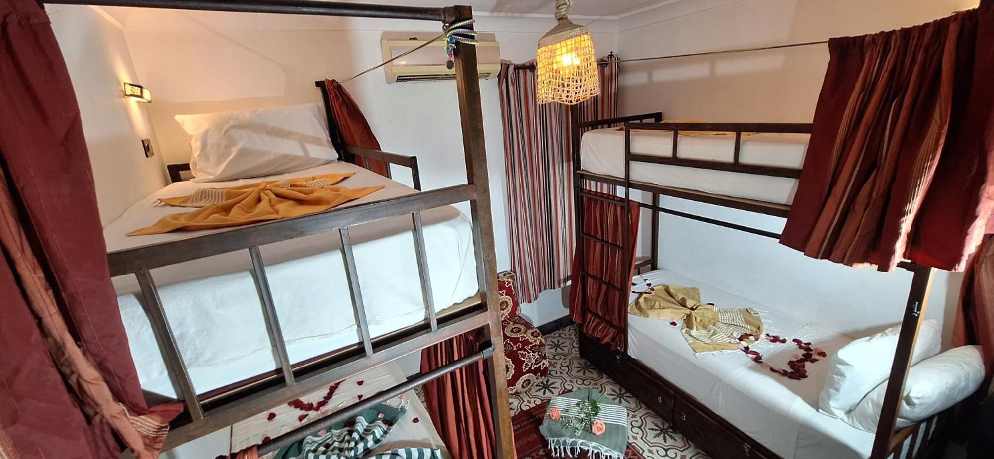 Hostel Dar Ben Youssef マラケシュ エクステリア 写真